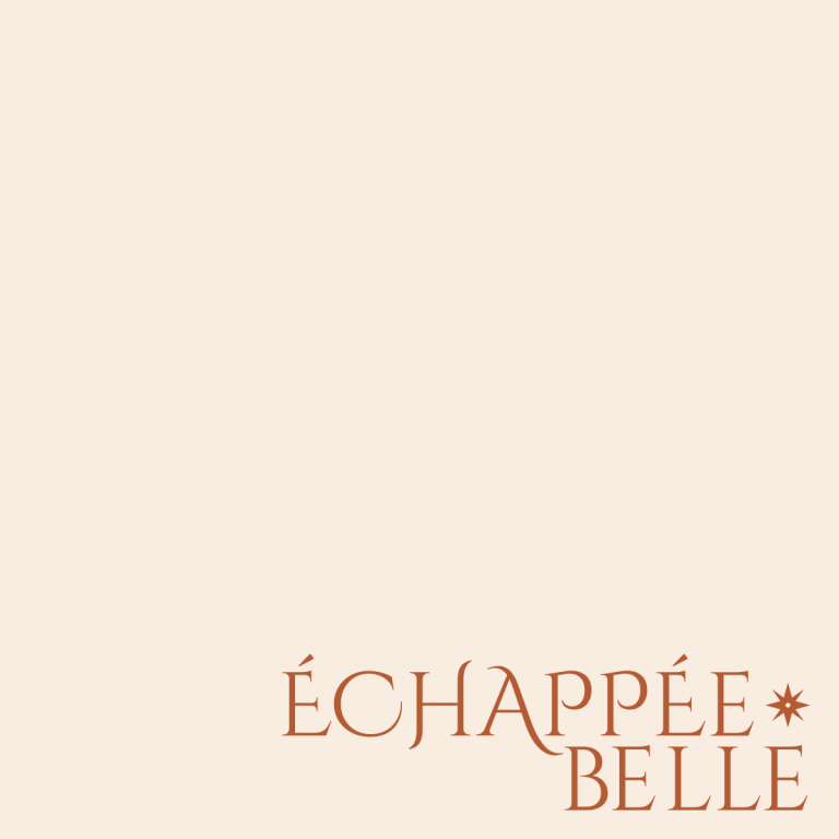 Identité visuelle organique et moderne pour une agence de voyages haut de gamme